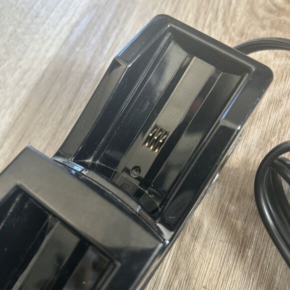 Nyko Technologies 86074 A50 Charge Base S Only for Xbox 360 Controllers - Picture 4 of 8